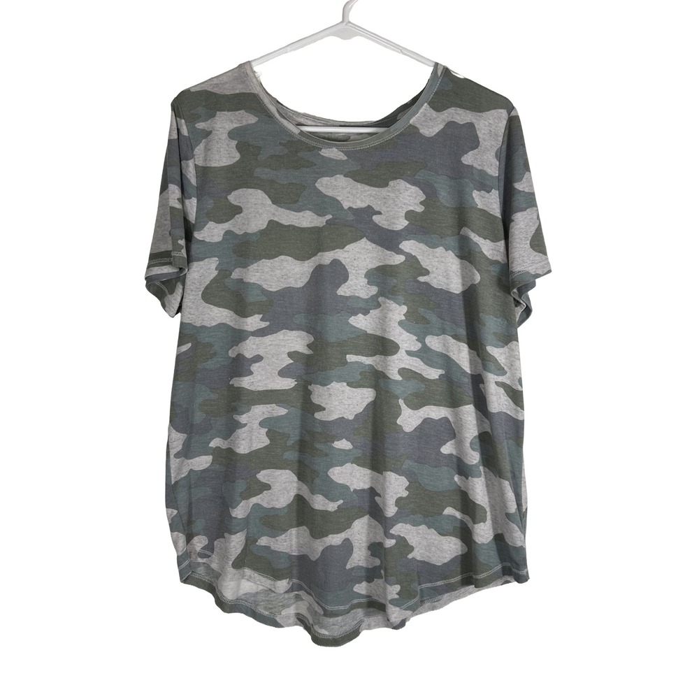 SO Favorite Crew Camouflage T-Shirt Womens XL Green Gray Short Sleeve Curved Hem